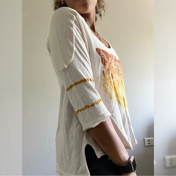 *WE THE FREE* Graphic T shirt - Picture 2 of 4